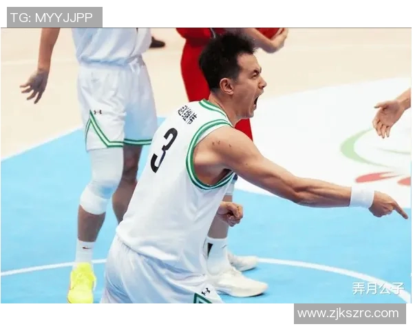 赵继伟后场断球快攻撤步三分命中